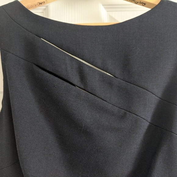 Dress - Picture 5 of 5